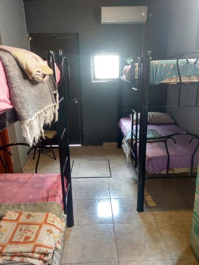 Koala Hostel Мендоса Екстериор снимка